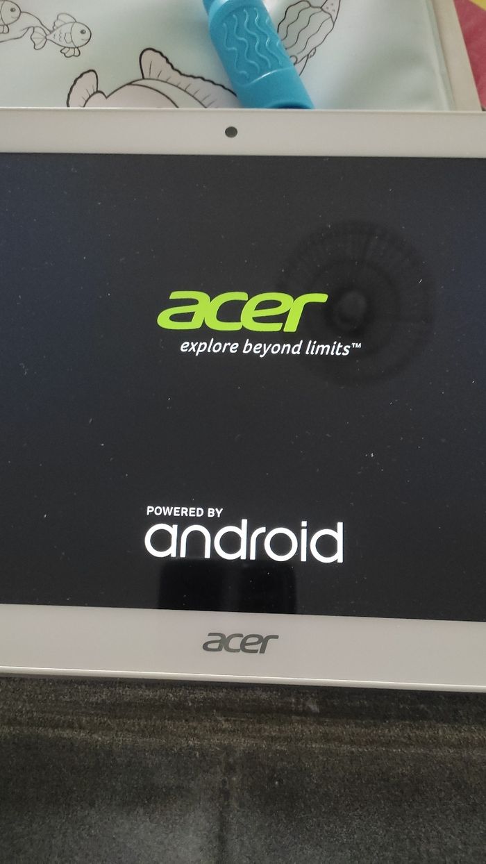 Tablette Acer blanche