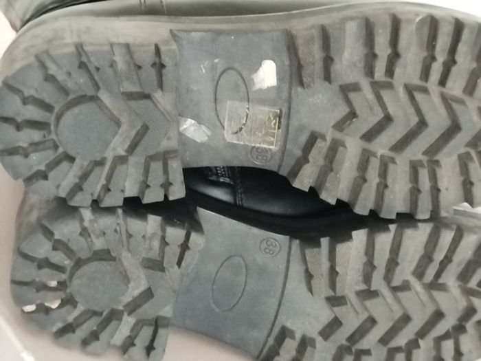 Bottes noires San Marina taille 38 - photo numéro 7