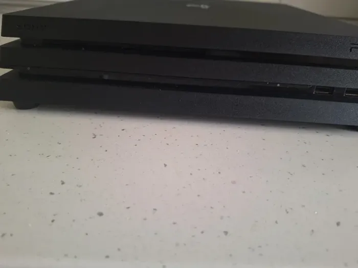 PlayStation 4 Pro - photo numéro 2