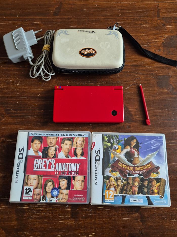 Console Nintendo ds dsi rouge et jeux