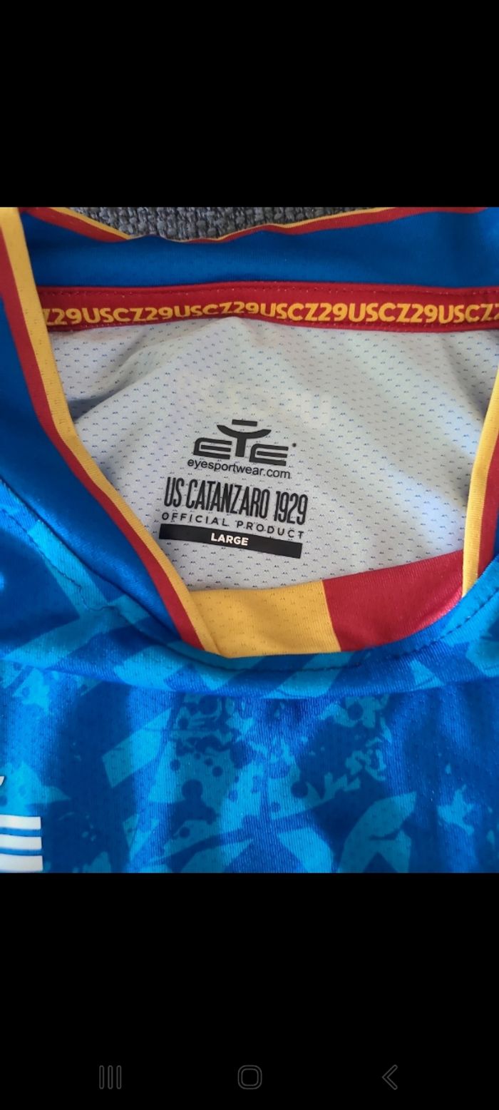 Tee-shirt - photo numéro 2