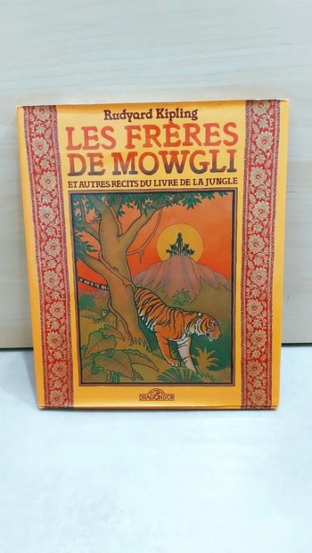 📚 Livre de grand format : Les frères de Mowgli