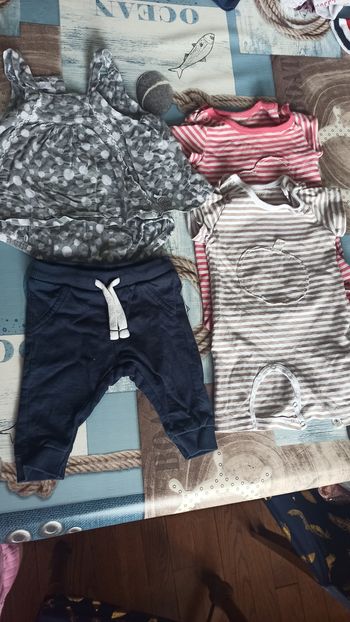 Lot de vêtements 1 mois
