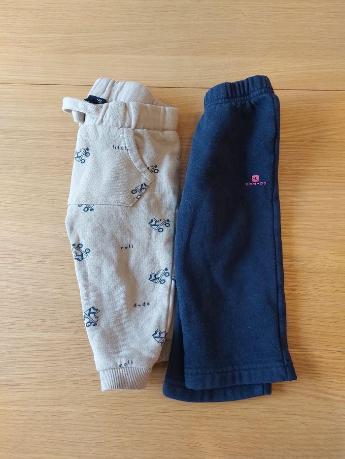 Lot 2 joggings 12m