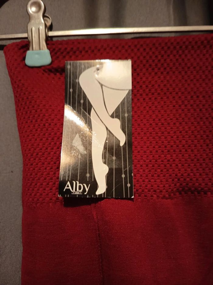 Legging, fushia . Marque Alby . Chaud un peu polaire intérieur. Matière spandex et polyester. - photo numéro 2
