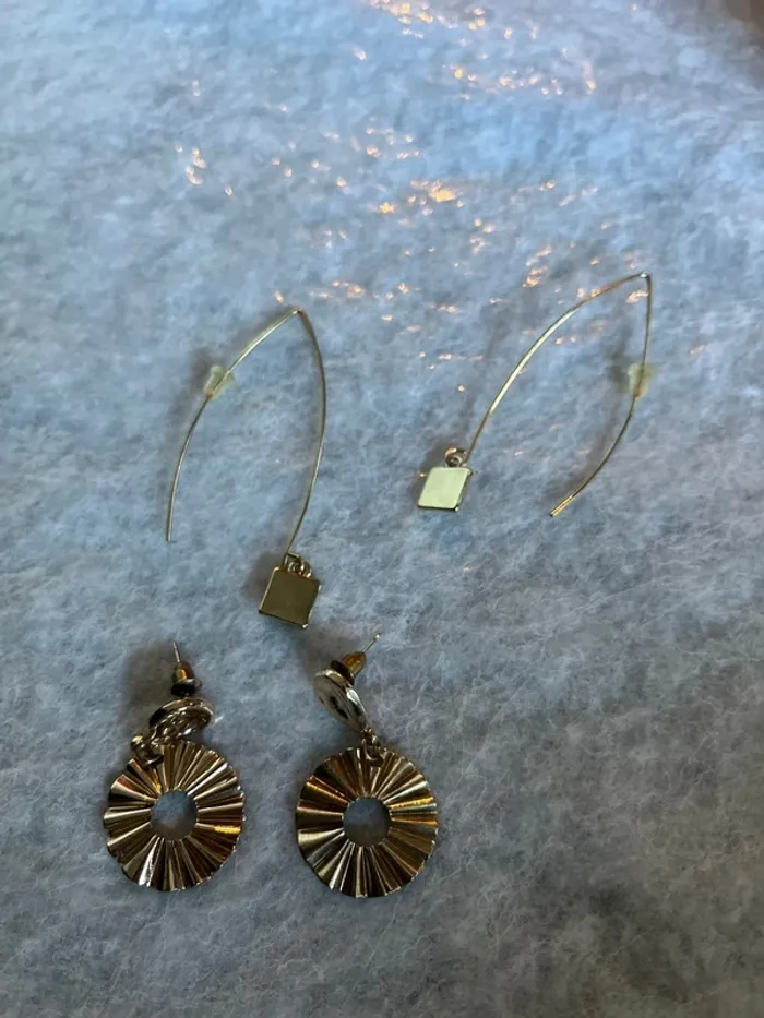 Boucles d’oreilles dorées