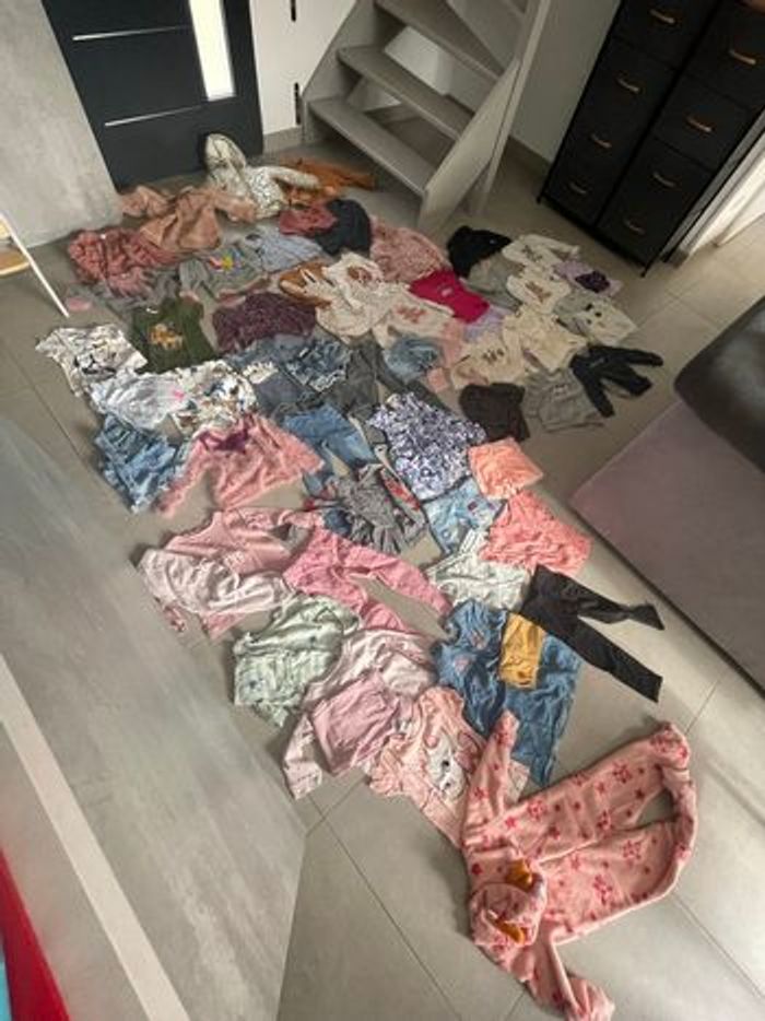 Lot 53 vêtements 36mois / 3 ans
