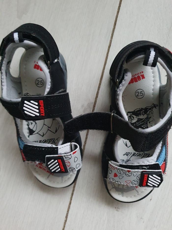 Chaussure t.25 - photo numéro 2