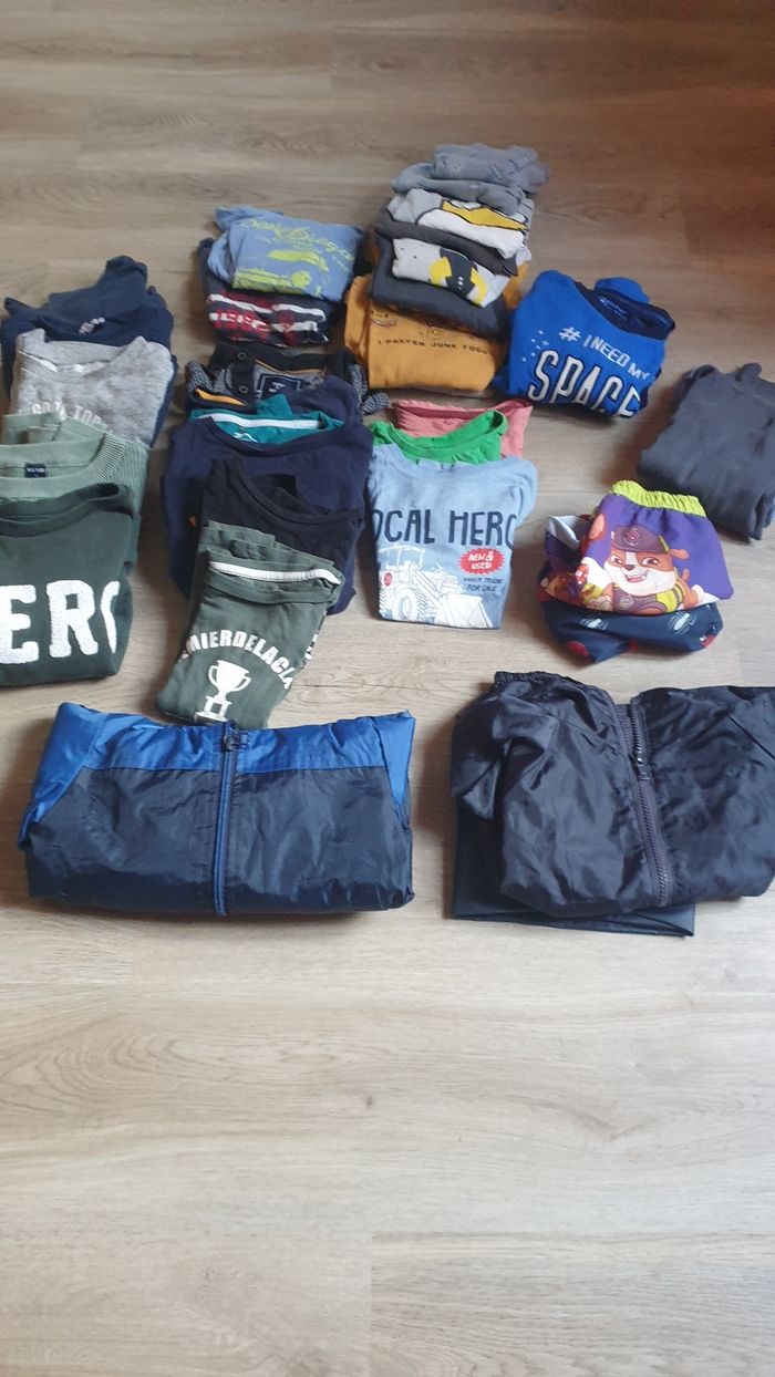 Lot vêtements garçon Taille 4 ans - photo numéro 4