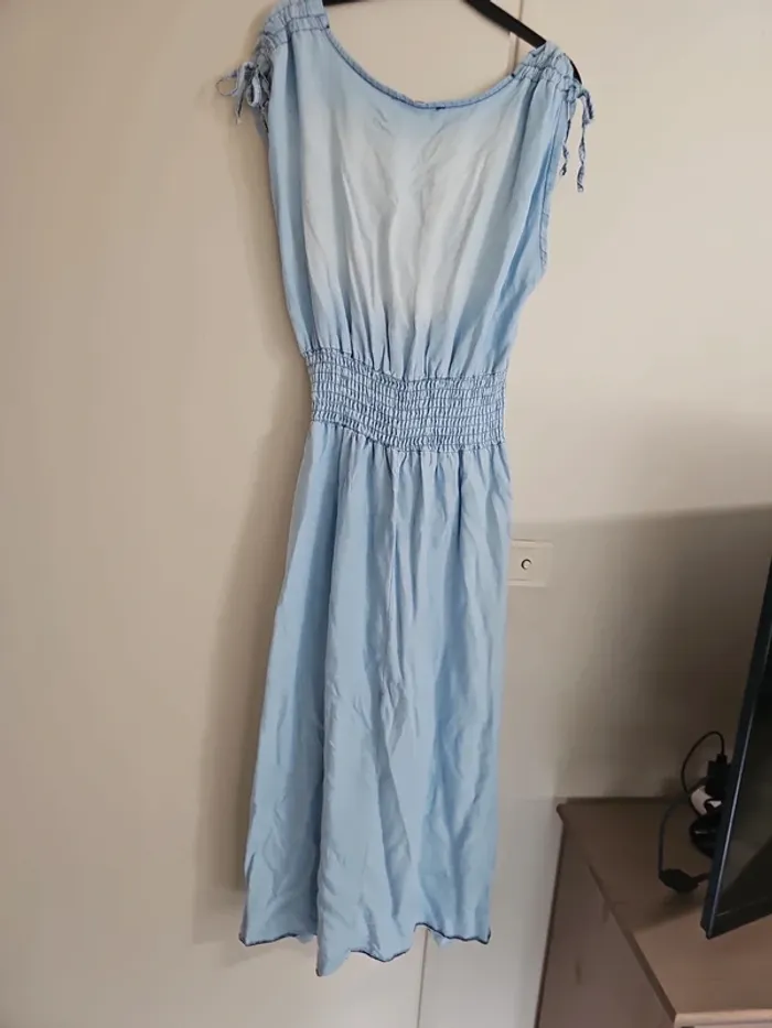 Robe 👗 - photo numéro 3
