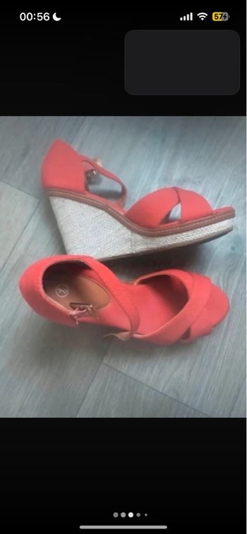Chaussures compensées pour femme taille 36 couleur rouge