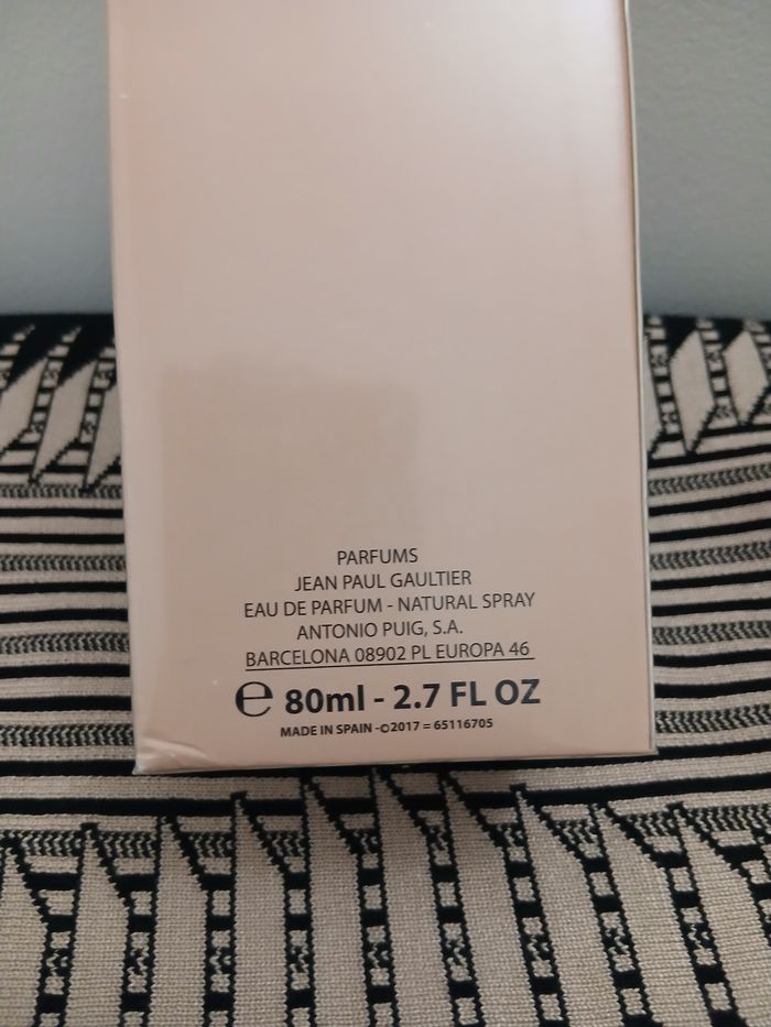 Scandal femme - photo numéro 2