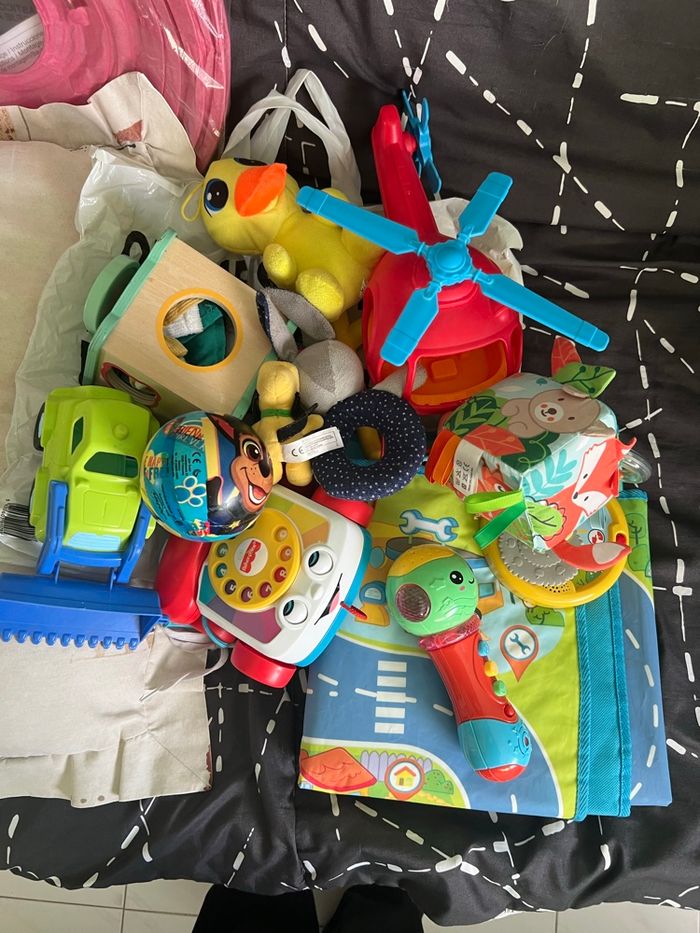 Lot de jouet pour bébé - photo numéro 2