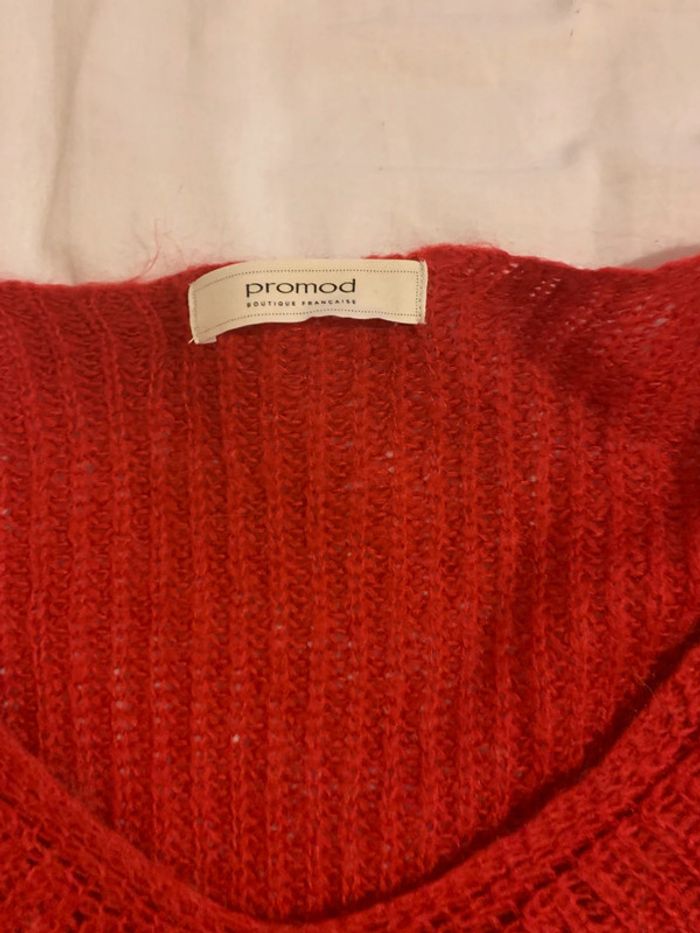 Pull rouge - photo numéro 2
