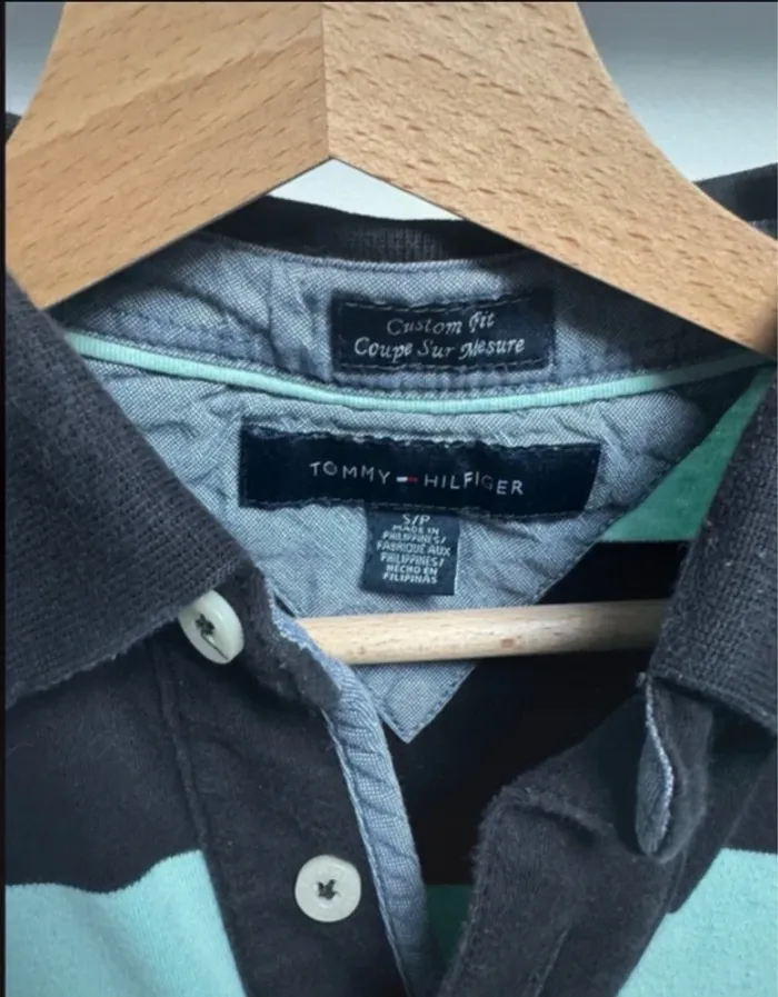 Polo noir et menthe Tommy Hilfiger taille S ou 36 - photo numéro 2