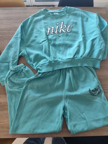 Survêtement Nike fille 11 12 ans