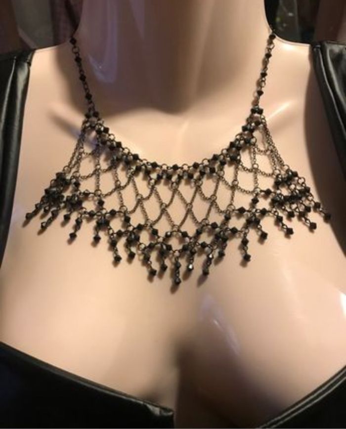 Collier perles et chaînettes