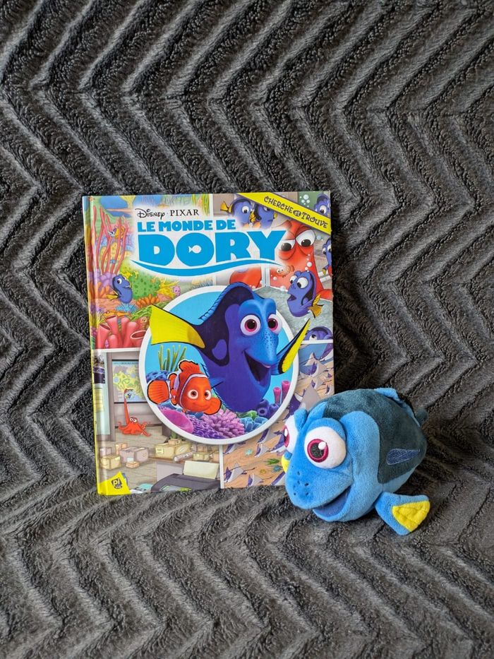 Le monde de Dory - Cherche et trouve et sa peluche