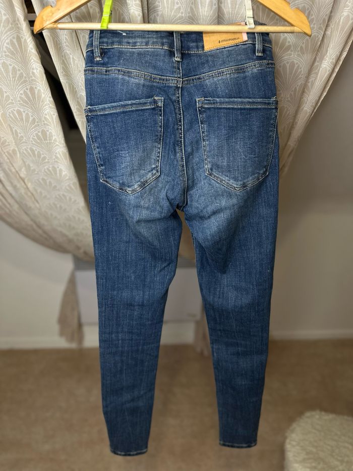 Jean bleu - photo numéro 3