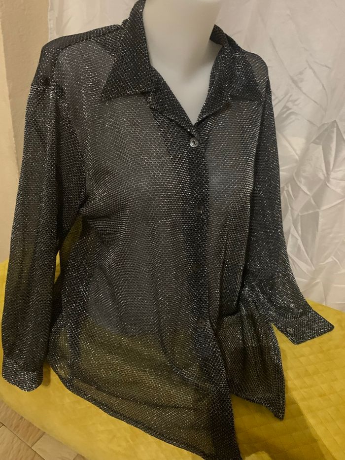 Chemise transparente argenté taille 42  -44 tres bon état idéal pour les fêtes 🥳 - photo numéro 2