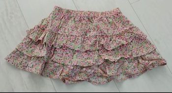 Jupe fleurie 7-8 ans