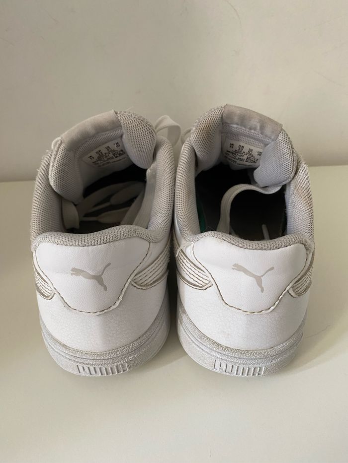 Baskets fille Puma pointure 32 - photo numéro 3
