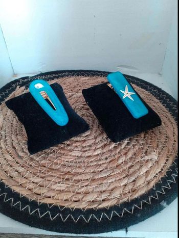 Barrette cheveux  bleu  n°3