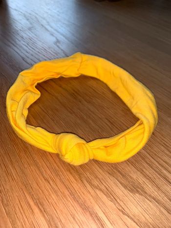 Bandeau tissu Tao tape à l’œil Uni Jaune Noeud torsadé sur le dessus