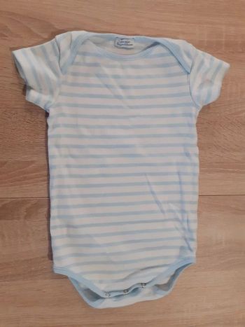 Body 12 mois