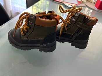 Bottines bébé taille 19