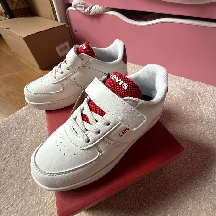 Baskets Levi’s neuves avec étiquette pointure 29 - photo numéro 2