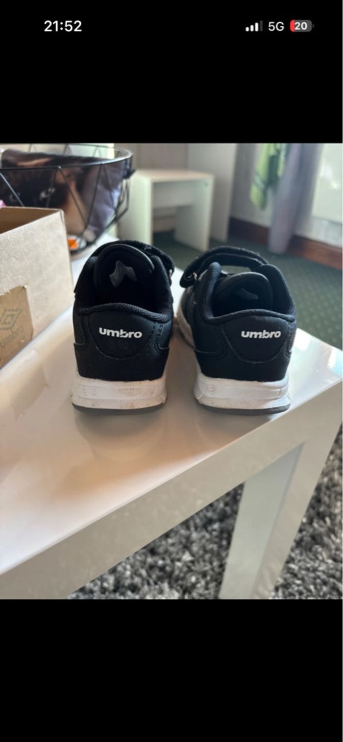 Basket umbro - photo numéro 2