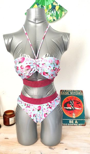 Ensemble de pole dance Strawberry Cake