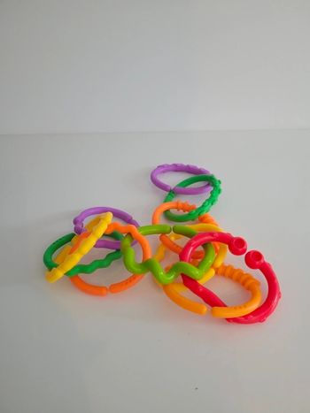 Jouet motricité fine bébé