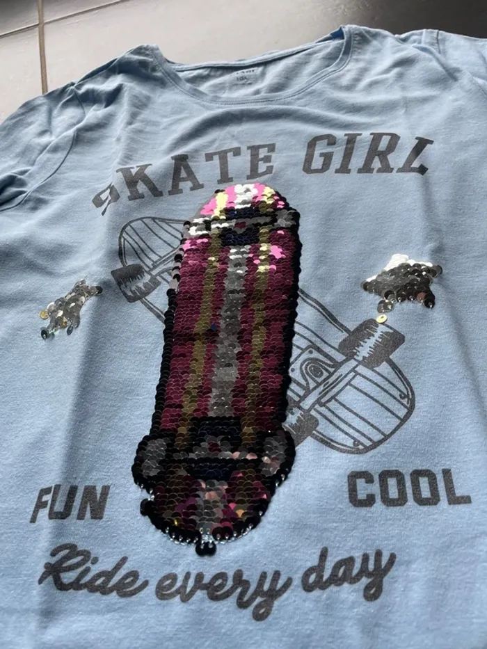 T shirt a sequins - photo numéro 2