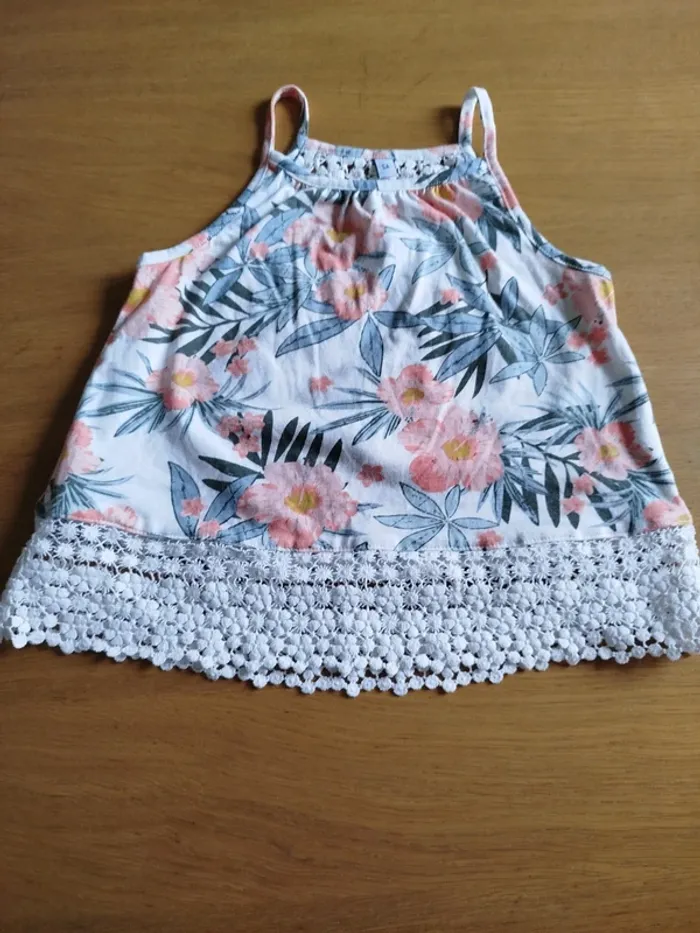 Débardeur motifs fleurs