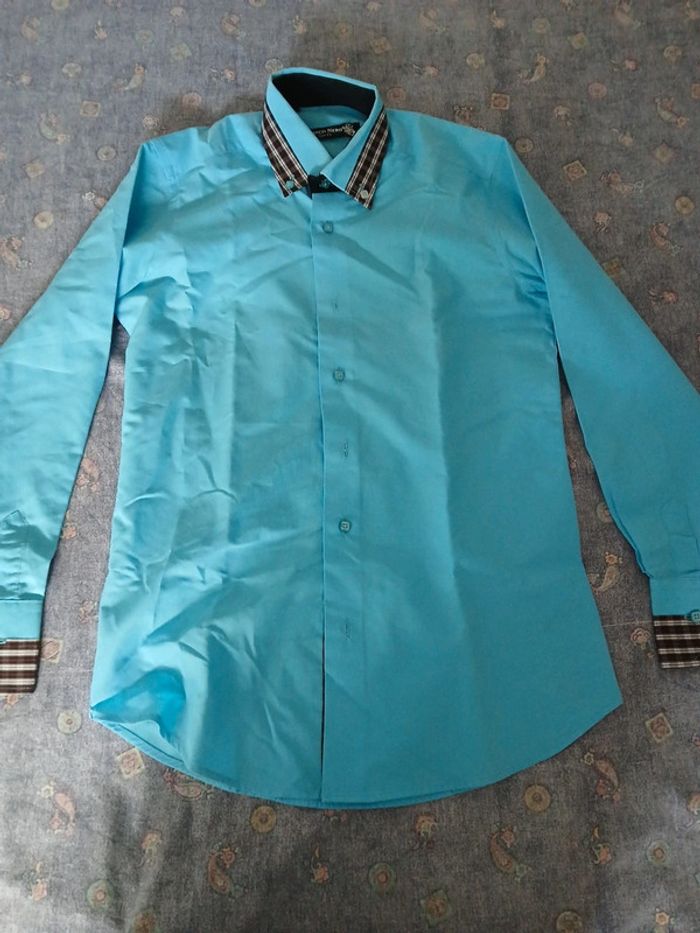 Chemise bleue