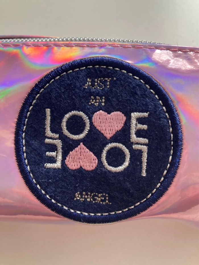 Trousse ronde rose brillant - photo numéro 4
