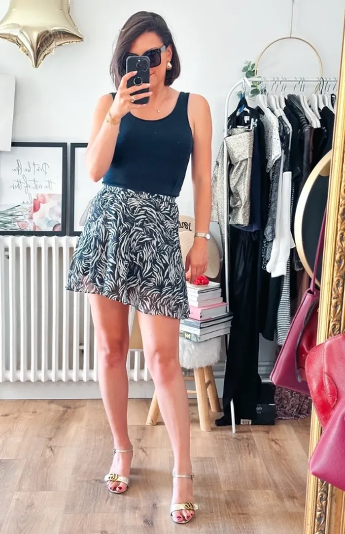 Mini jupe The Kooples noire et blanche taille 36 - photo numéro 2
