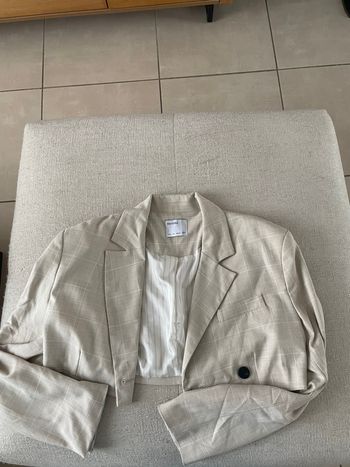 Blazer court à carreaux beige