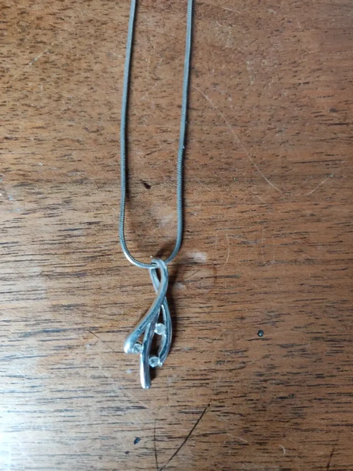 Collier avec pendentif 3 brillants - photo numéro 2