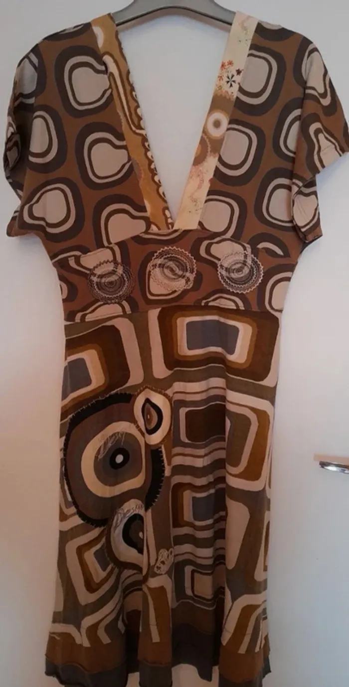 Robe Desigual Taille L Neuve