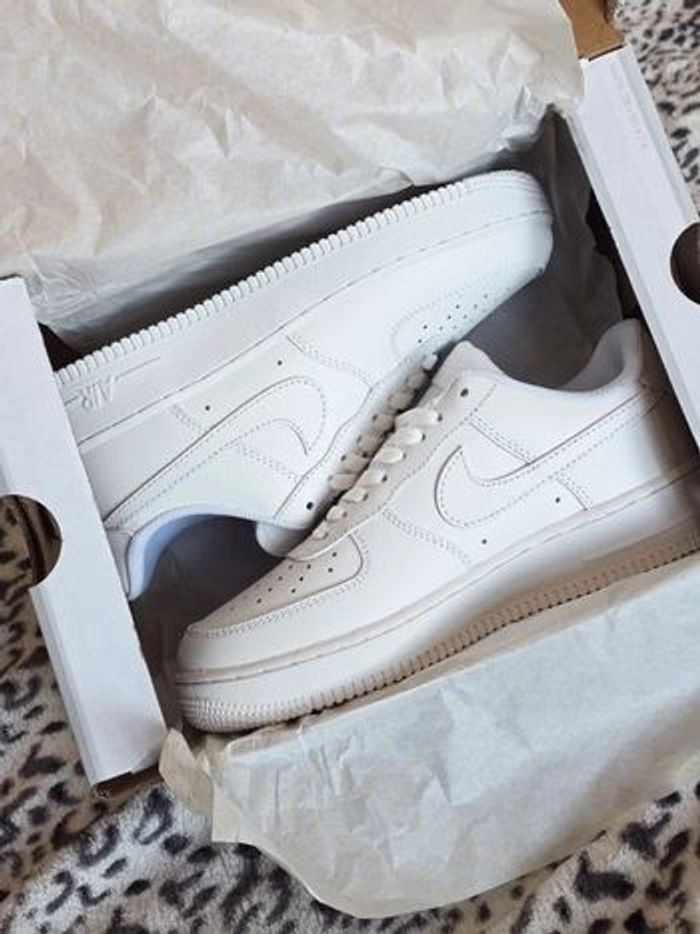 Nike Air force 1 Taille 42 - photo numéro 2