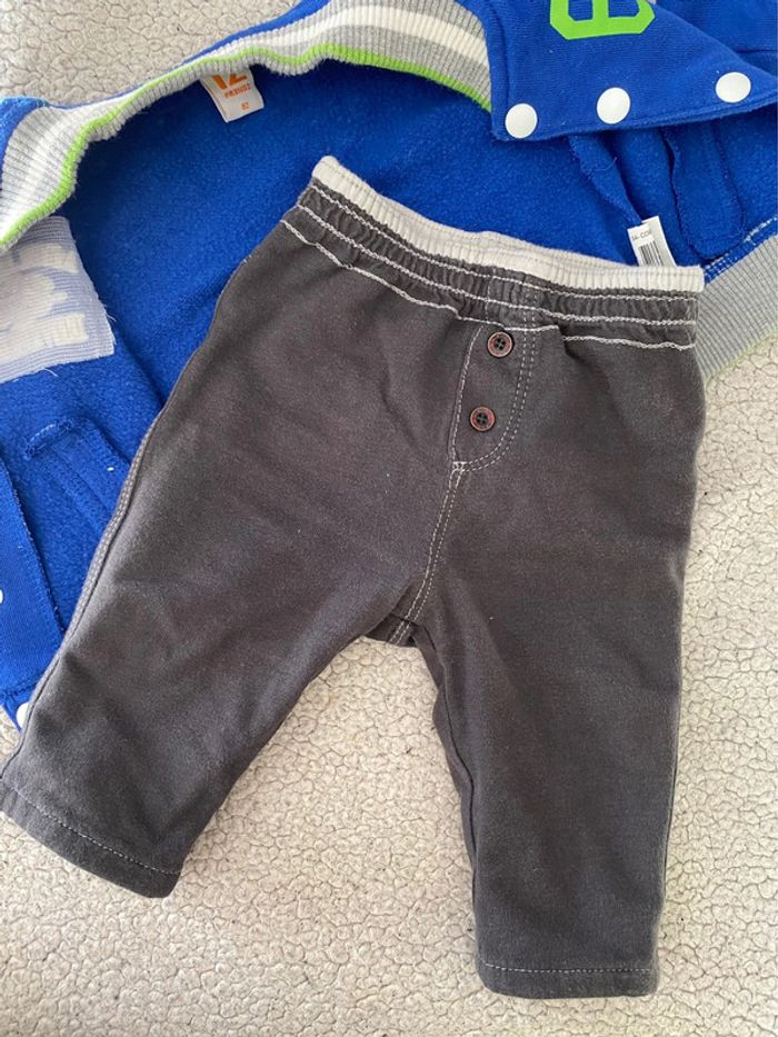 Tenue 3 mois - photo numéro 9