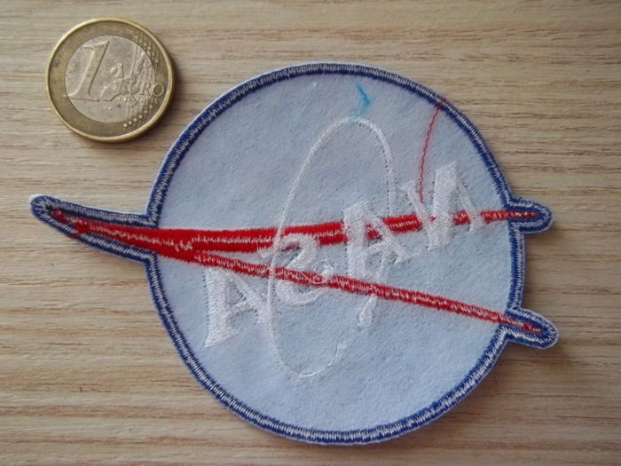 écusson NASA National Aeronautics and Space Administration bleu - photo numéro 2