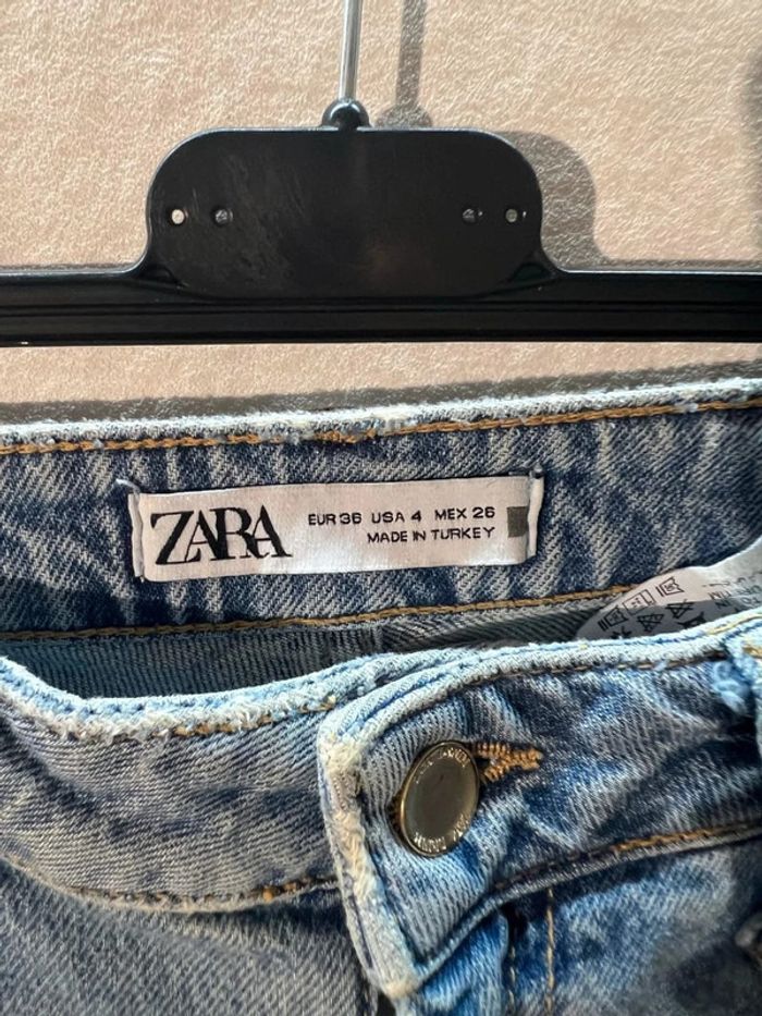 Jean Bleu - Zara - Taille 36 - Parfait État. - photo numéro 2