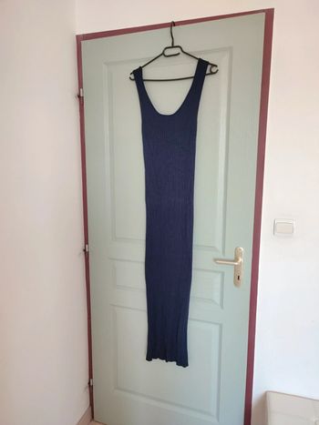 Robe longue moulante en maille bleu marine