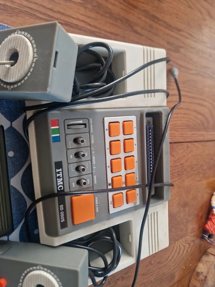 Ancienne console de jeux itmc vintage sd050s et 1 jeu - photo numéro 3