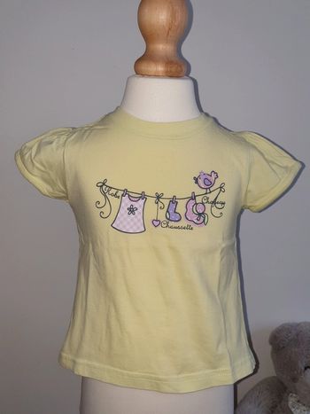 T-shirt motifs vêtements neuf 12 mois