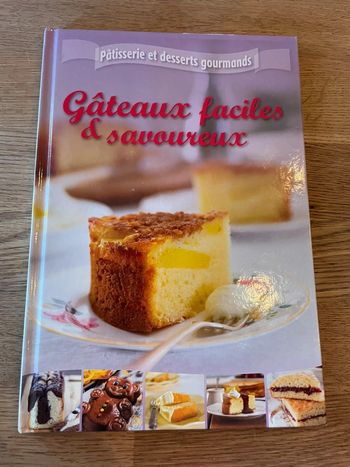 Livre de cuisine Femme Actuelle Pâtisserie et desserts gourmands Gâteaux faciles et savoureux